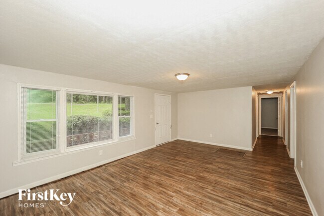 Building Photo - 4705 Bailey St SW