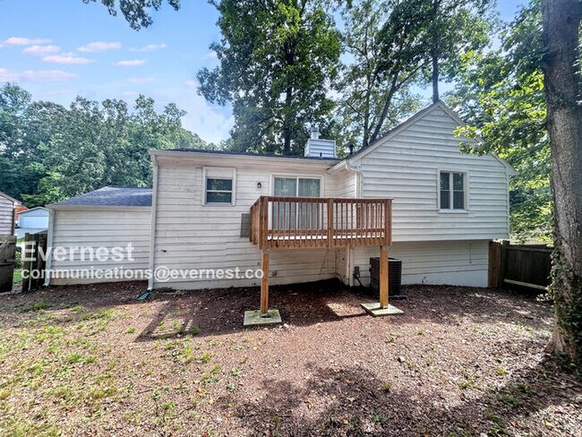 Building Photo - 5262 Martins Crossing Rd