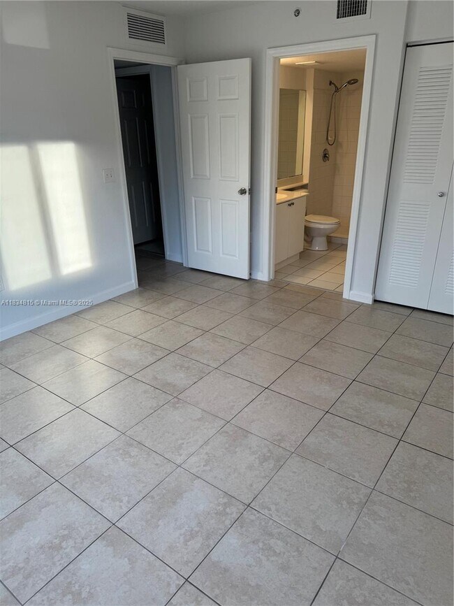 Building Photo - 15410 SW 284th St
