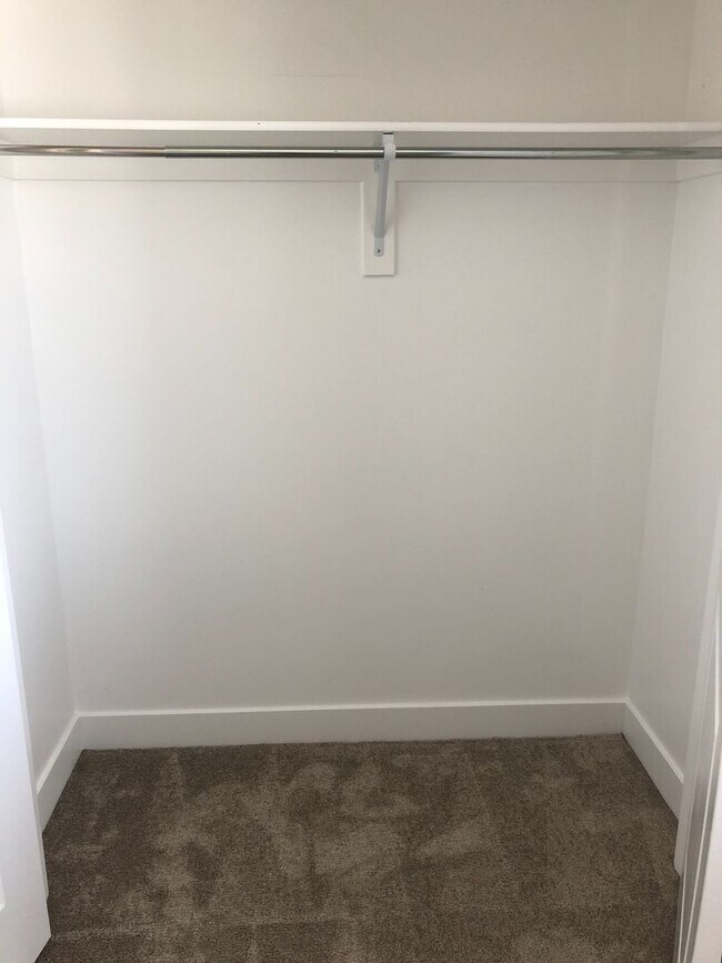 Building Photo - AMAZING HOME IN SOUGHT AFTER EXCHANGE DEVELOPMENT W/ 2 CAR GARAGE