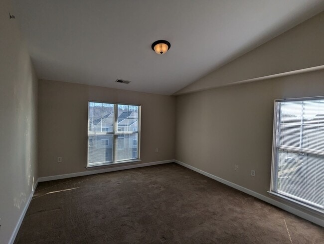 Building Photo - 2-Bedroom Cornelius Condo with Garage + Easy Access to Greenway