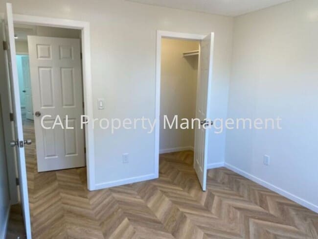 Building Photo - 3 Bed/2 Bath Single Level Home!