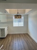 Building Photo - 4554 E Paradise Village Pky N