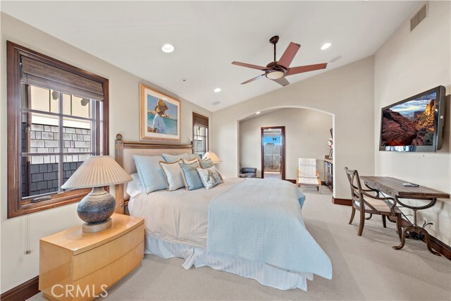 Building Photo - 13 Balboa Blvd