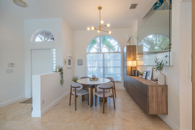 Building Photo - 18004 SW 20th St