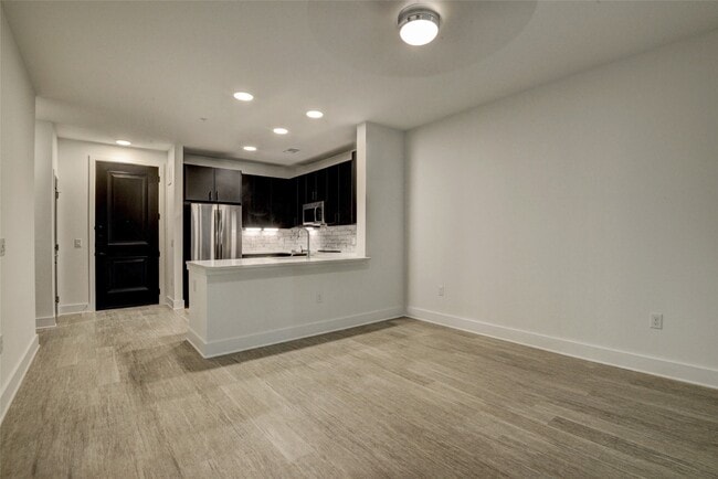 Building Photo - 6400 Washington Ave