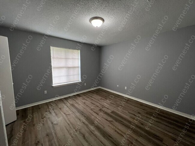 Building Photo - 1111 Brice Rd
