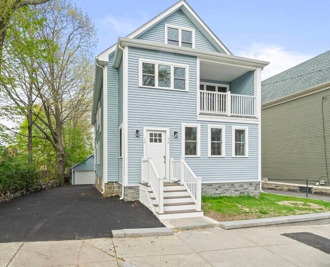 Building Photo - 12 Whitford St