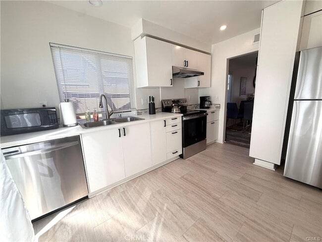 Building Photo - 14901 Waverly Ln