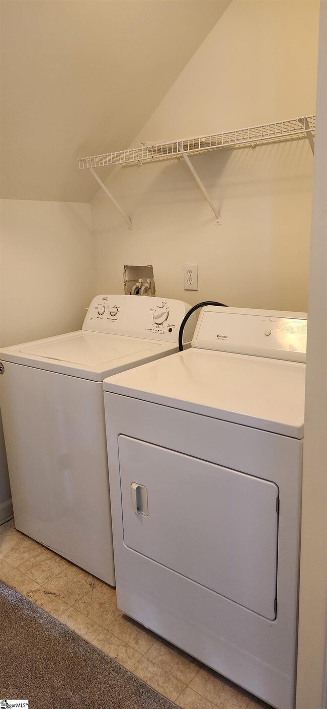 Building Photo - 32 Spring Crossing Cir