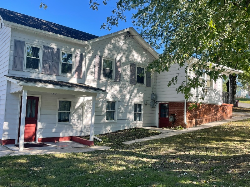 Building Photo - 331 Dorn Ave