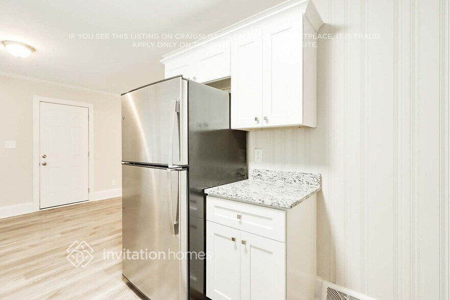 Building Photo - 3521 Edsel Pl