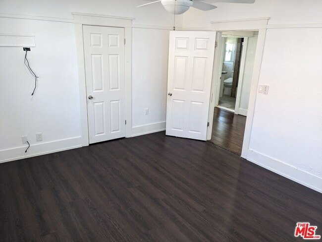 Building Photo - 4547 W 16th Pl