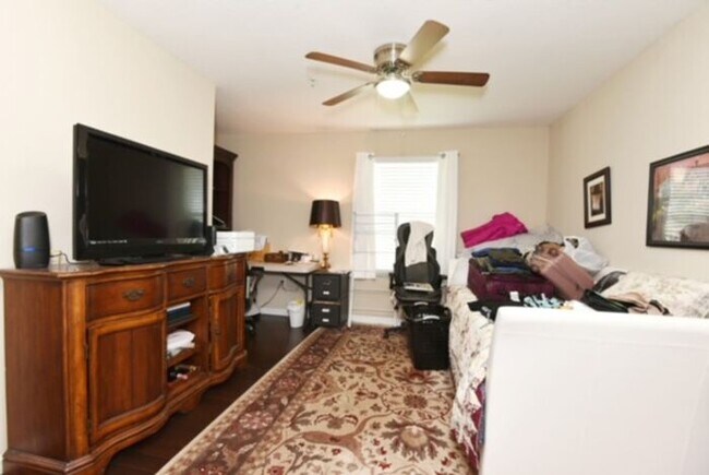 Building Photo - 3/2.5 townhouse in gated Winter Park community