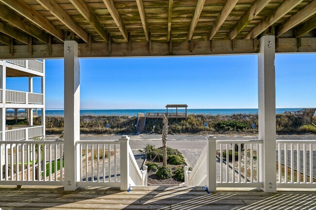 Building Photo - OFF-SEASON FURNISHED MONTHLY RENTAL