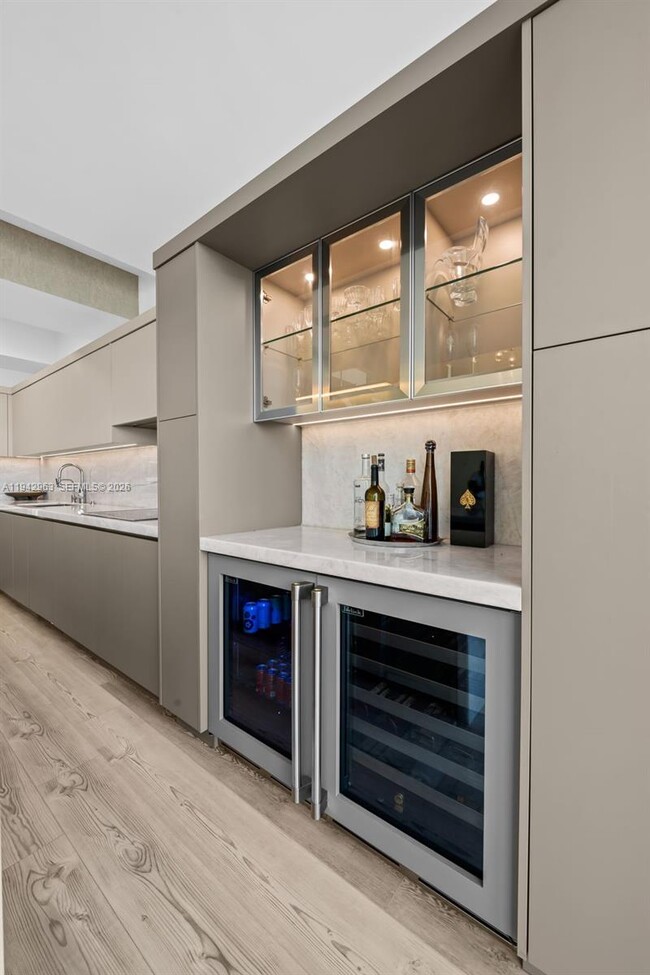 Building Photo - 90 SW 3rd St