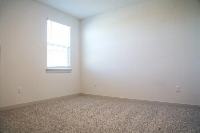 Building Photo - 3113 Bragg Pl