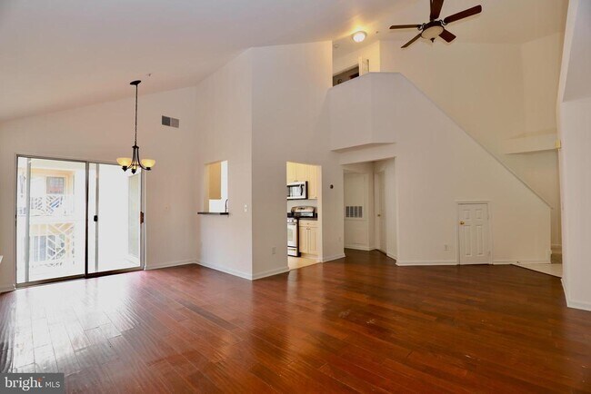 Building Photo - 5928 Founders Crossing Ct