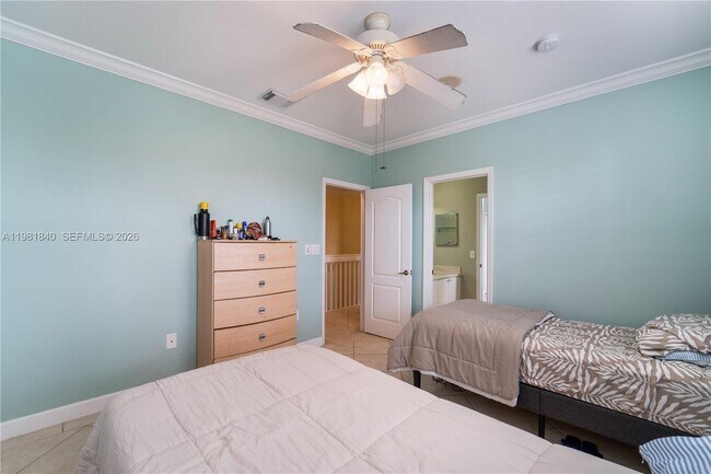 Building Photo - 200 SW 87th Path