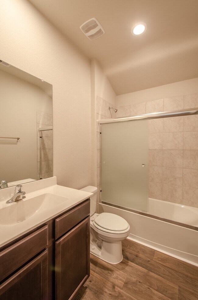 Building Photo - 13966 Fort Ward Way