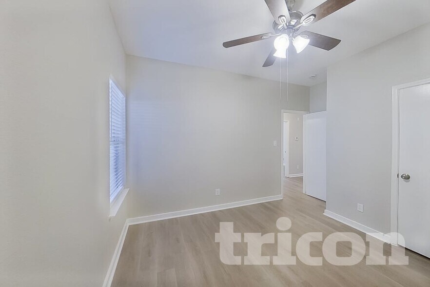 Building Photo - 10224 Long Rifle Dr