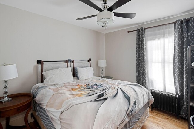 Building Photo - 2713 Garfield Ave