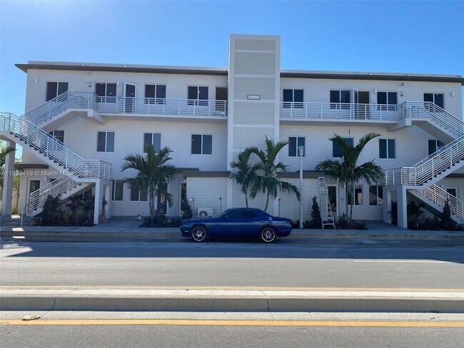 Building Photo - 10250 NW 66th St