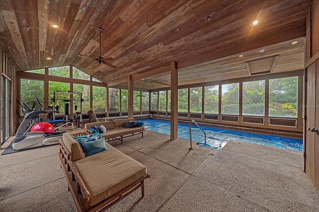 Building Photo - 3348 Old Oak Dr