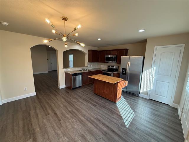 Building Photo - 1052 Decker Dr