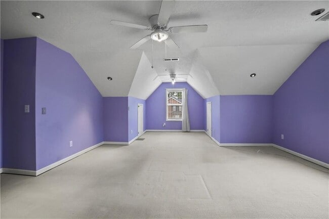 Building Photo - 2224 Eagles Nest Cir