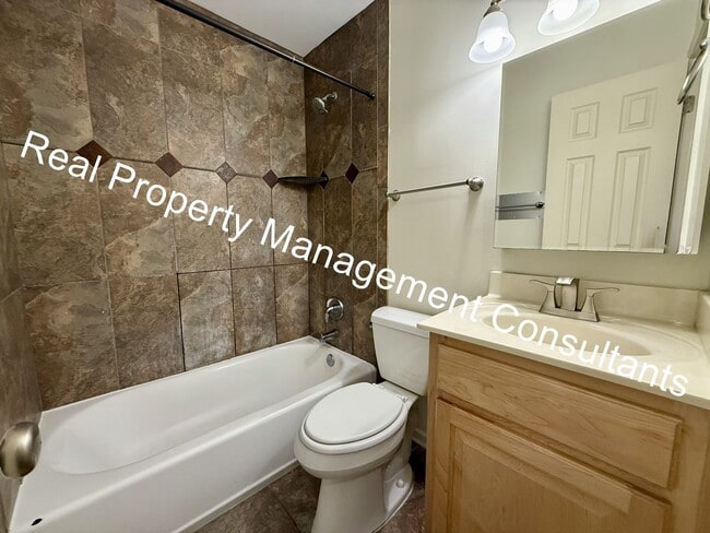 Building Photo - 1 Bedroom in Westport