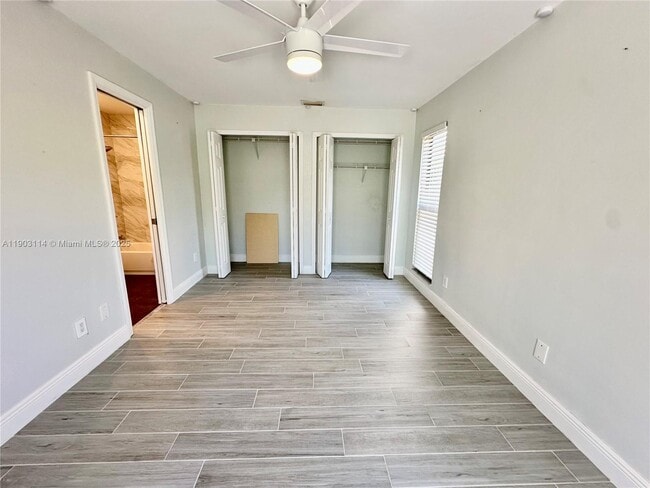 Building Photo - 6300 Royal Woods Dr