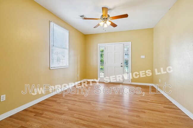 Building Photo - 2522-24 N. Tonti St.
