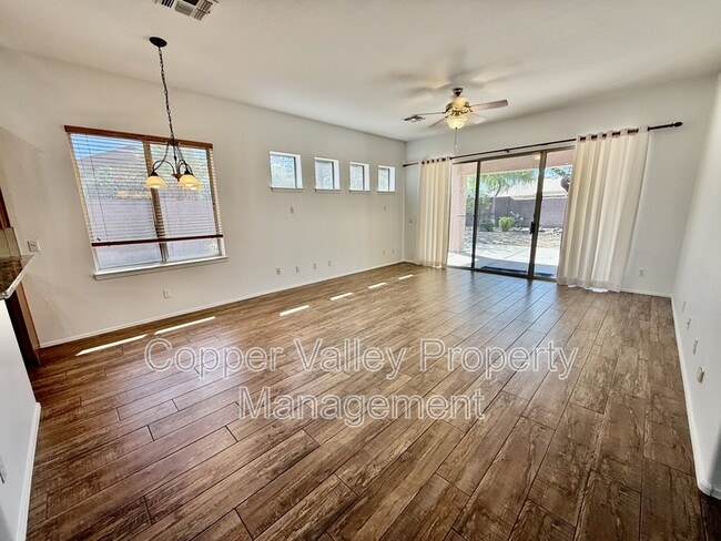 Building Photo - 6853 W Remuda Dr