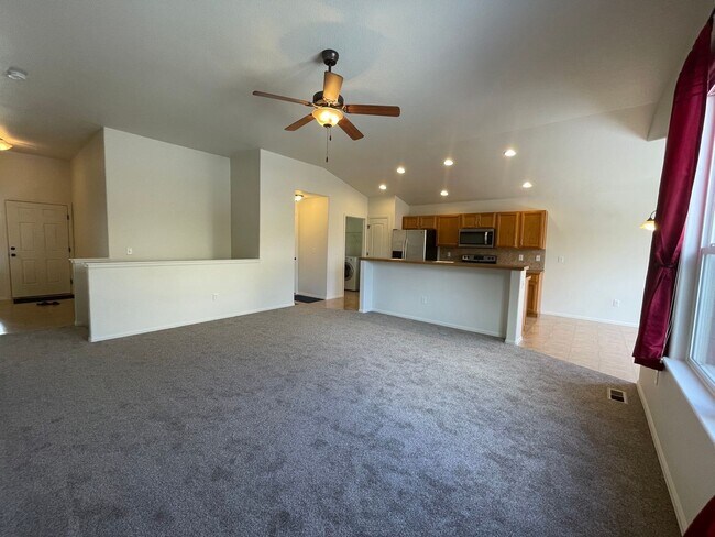 Building Photo - Low-Maintenance 3BR Ranch in Johnstown Far...
