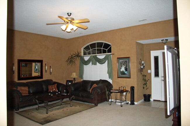 Building Photo - 4208 Brunswick Dr