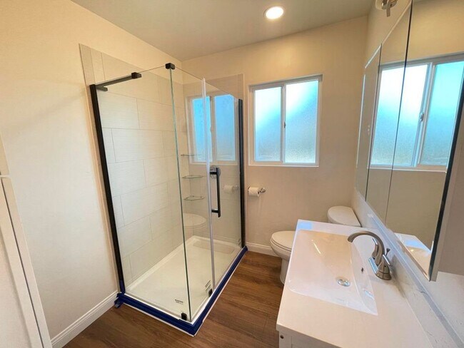 Building Photo - Like New Inside! Remodeled 3bd/2ba House In Desirable Allied Gardens Neighborhood