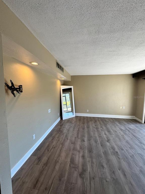 Building Photo - 2241 Burnway Rd