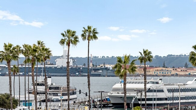 Building Photo - Beautiful 2Br/2Ba Townhome In Little Italy With Views Of The Bay! 3D Tour Link in Description Below!