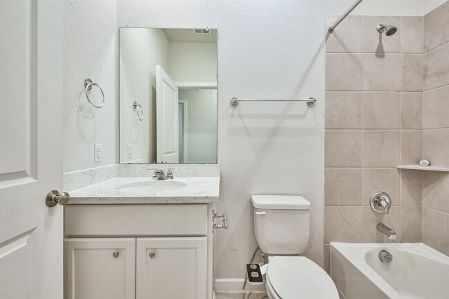 Building Photo - 9123 Eskesen Dr