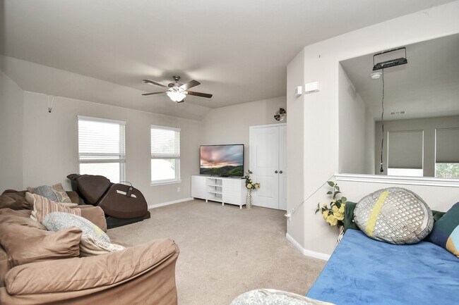 Building Photo - 8002 Mesquite Hill Ln