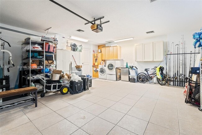 Building Photo - 18 Eleuthera Dr