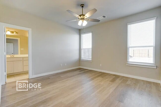 Building Photo - 4217 Tobin Dr