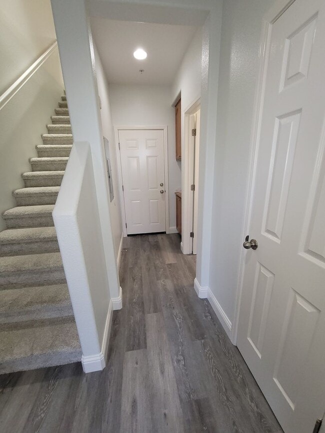 Building Photo - Coming Soon