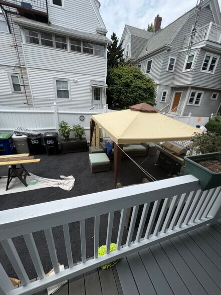 Building Photo - 50 Bromfield Rd