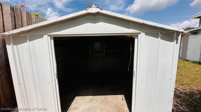 Building Photo - 4701 Ferdinand Ave