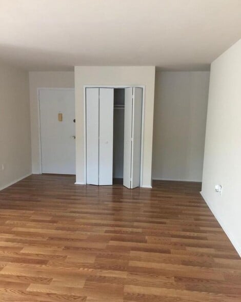 Building Photo - 5301 Westbard Cir