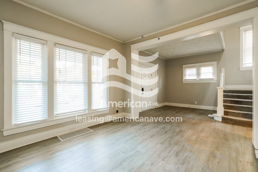 Building Photo - 663 S 38th St