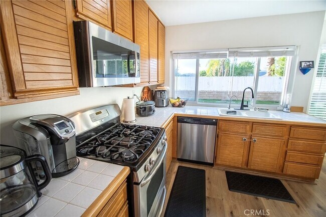 Building Photo - 27723 Clark Ct