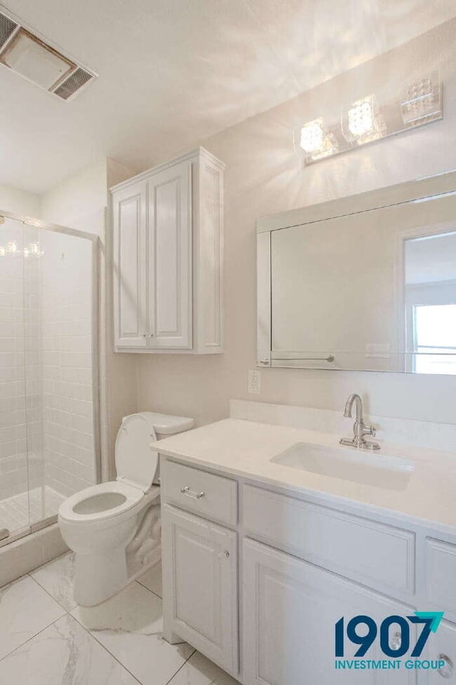 Building Photo - Charming Brick Home with Large Backyard in OKC! - Move In Now & Get 50% Off Your First Month's Rent!